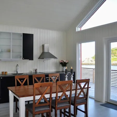 Holiday home Finnvika Rorbuer